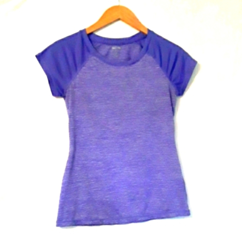 Cascade Sport Performance Purple Exercise Shirt Small